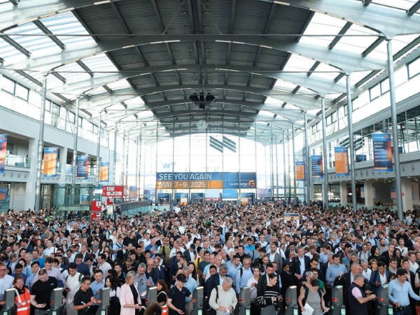 402cc永利登录主页亮相德国Intersolar EU 2025，探索智造新视界
